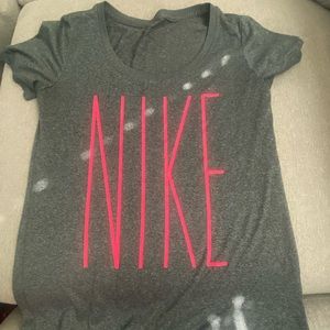Nike top